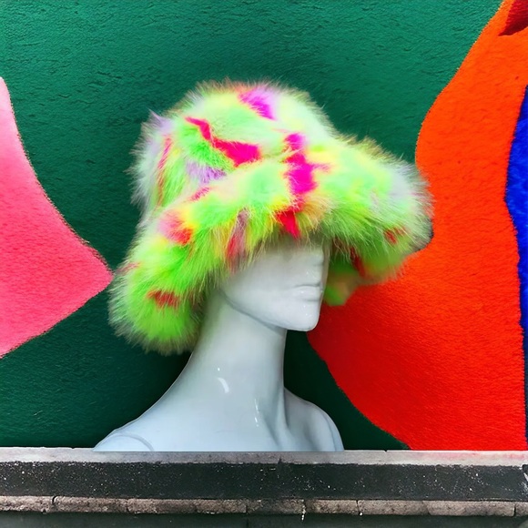 Rainbow Marble Swirl Faux Fur Costume Y2K Rave Fuzzy Furry Bucket Hat - Picture 16 of 16